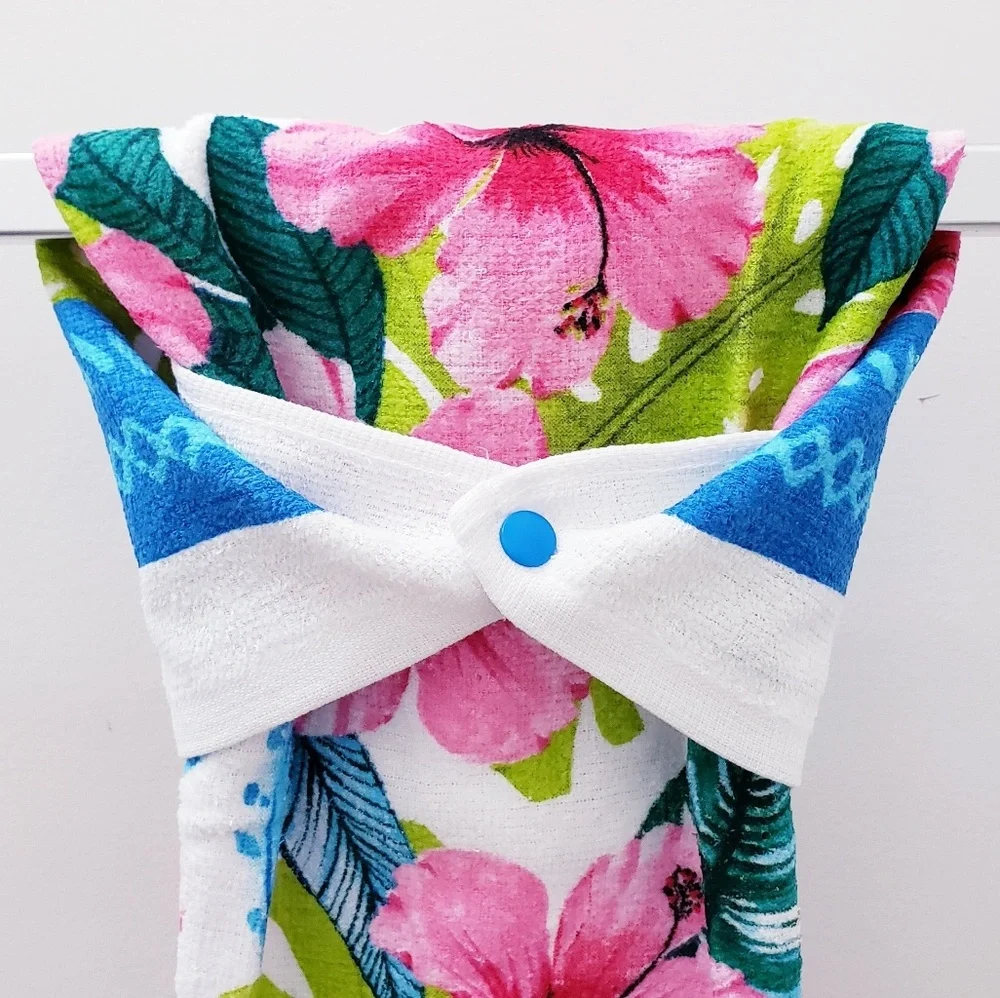 #0964-D ●NEW! HIBISCUS Hang'N'Snap hand towel 🤍Royal Blue Plastic Snap